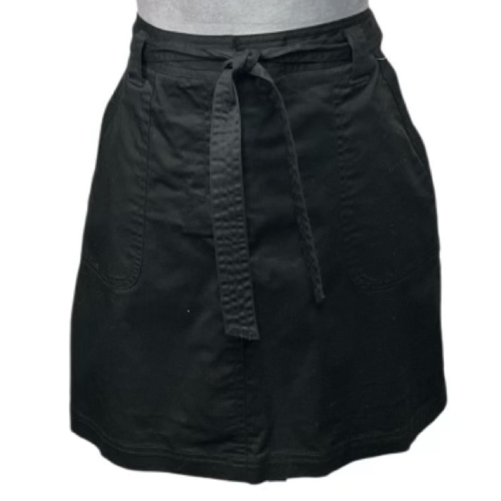 Josephine Chaus Black Skirt with belt (with shorts built in ) Size:8